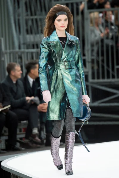 Look 63